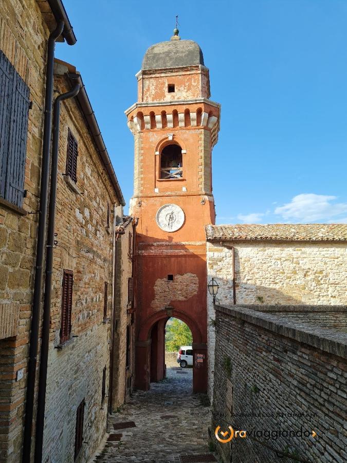 Locanda Del Castello Frontone Exterior photo