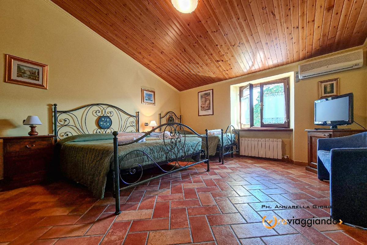 Locanda Del Castello Frontone Exterior photo